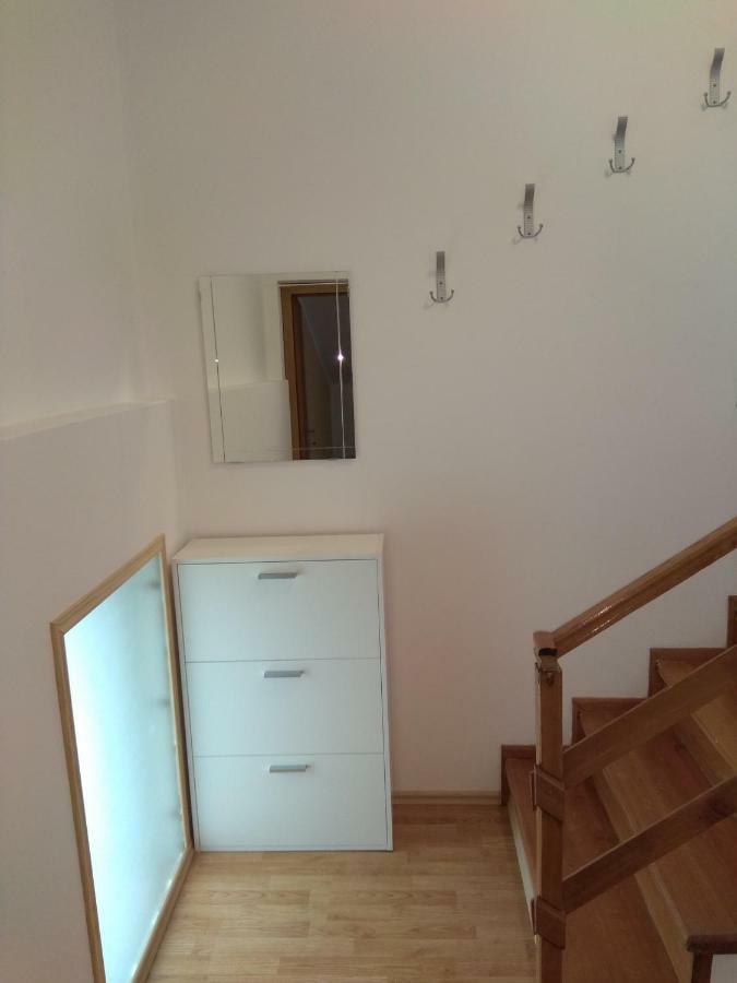 Appartement Lorber House Stinjan à Pula Extérieur photo