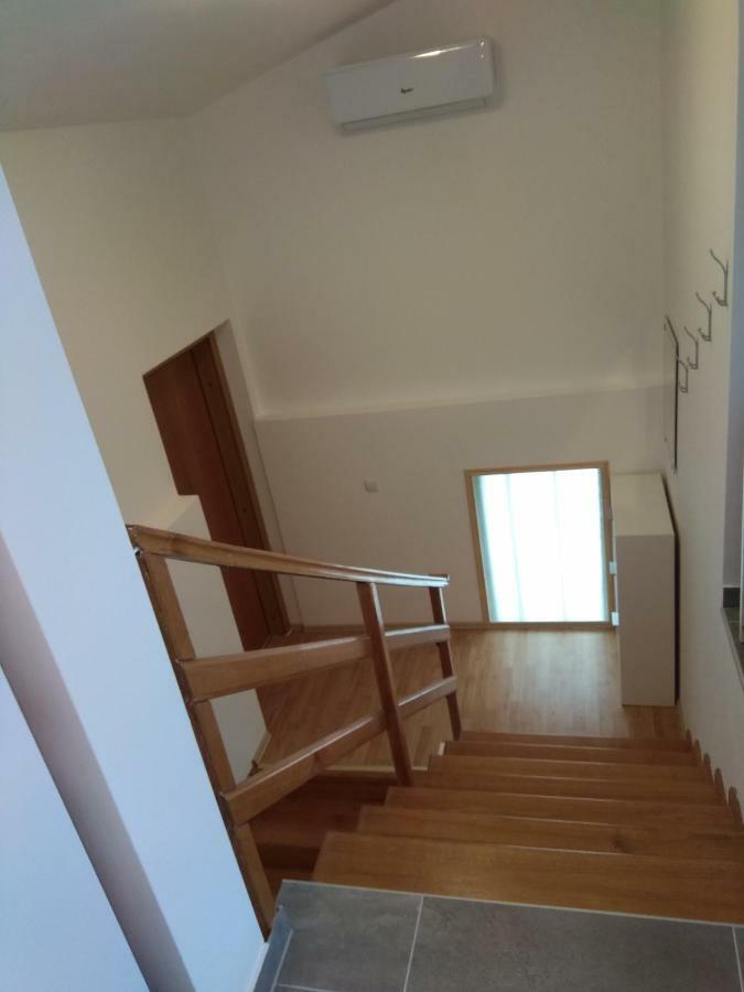 Appartement Lorber House Stinjan à Pula Extérieur photo